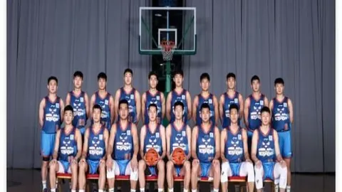 ：邓利维眼中的库里，体育史最伟大门面，球队之爱一览无遗
